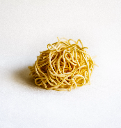 Fresh egg spaghetti 